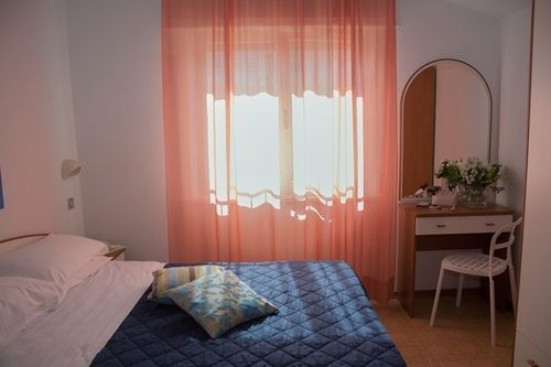 Hotel Gialpina Viserba Di Rimini Esterno foto