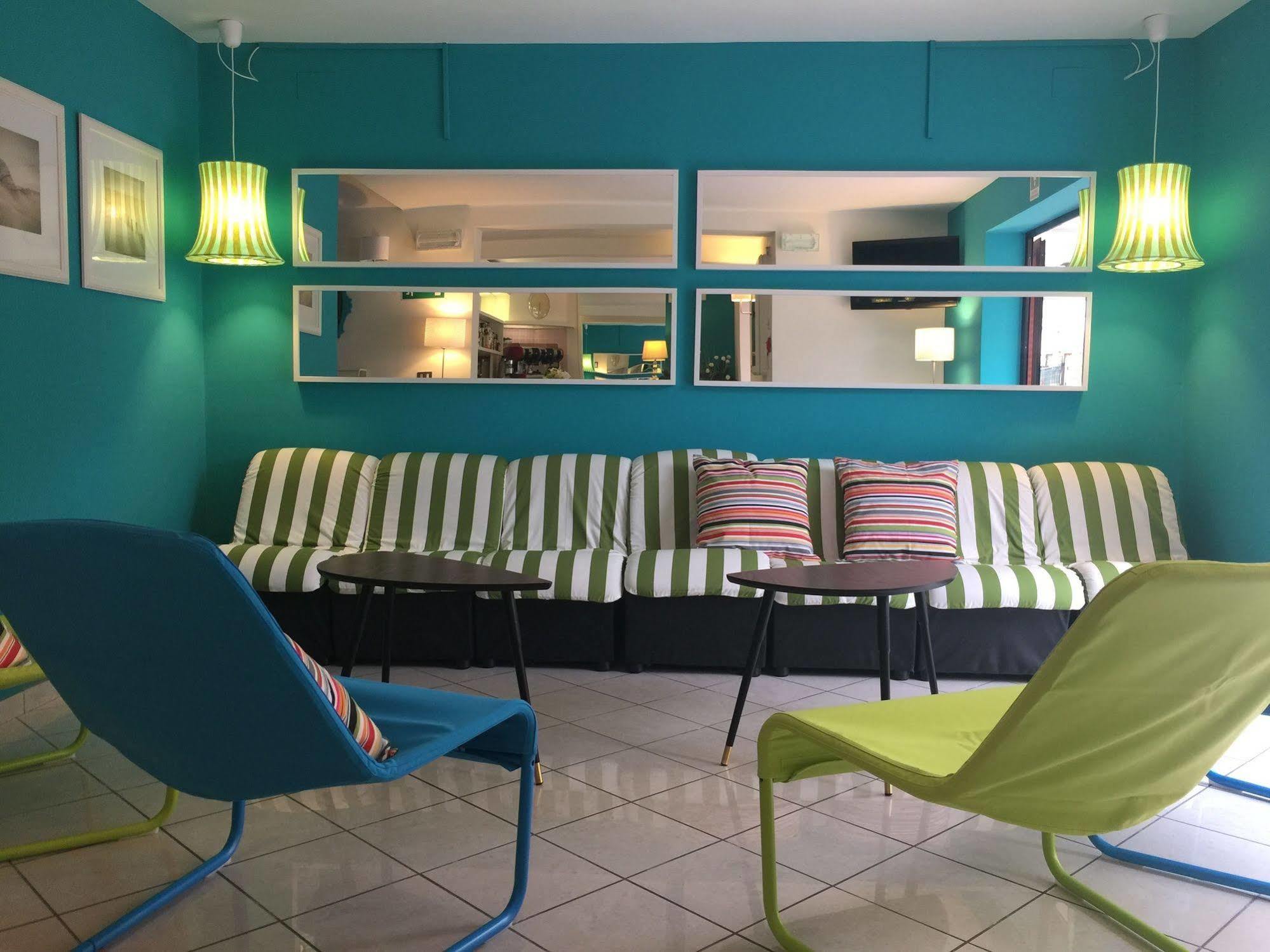 Hotel Gialpina Viserba Di Rimini Esterno foto