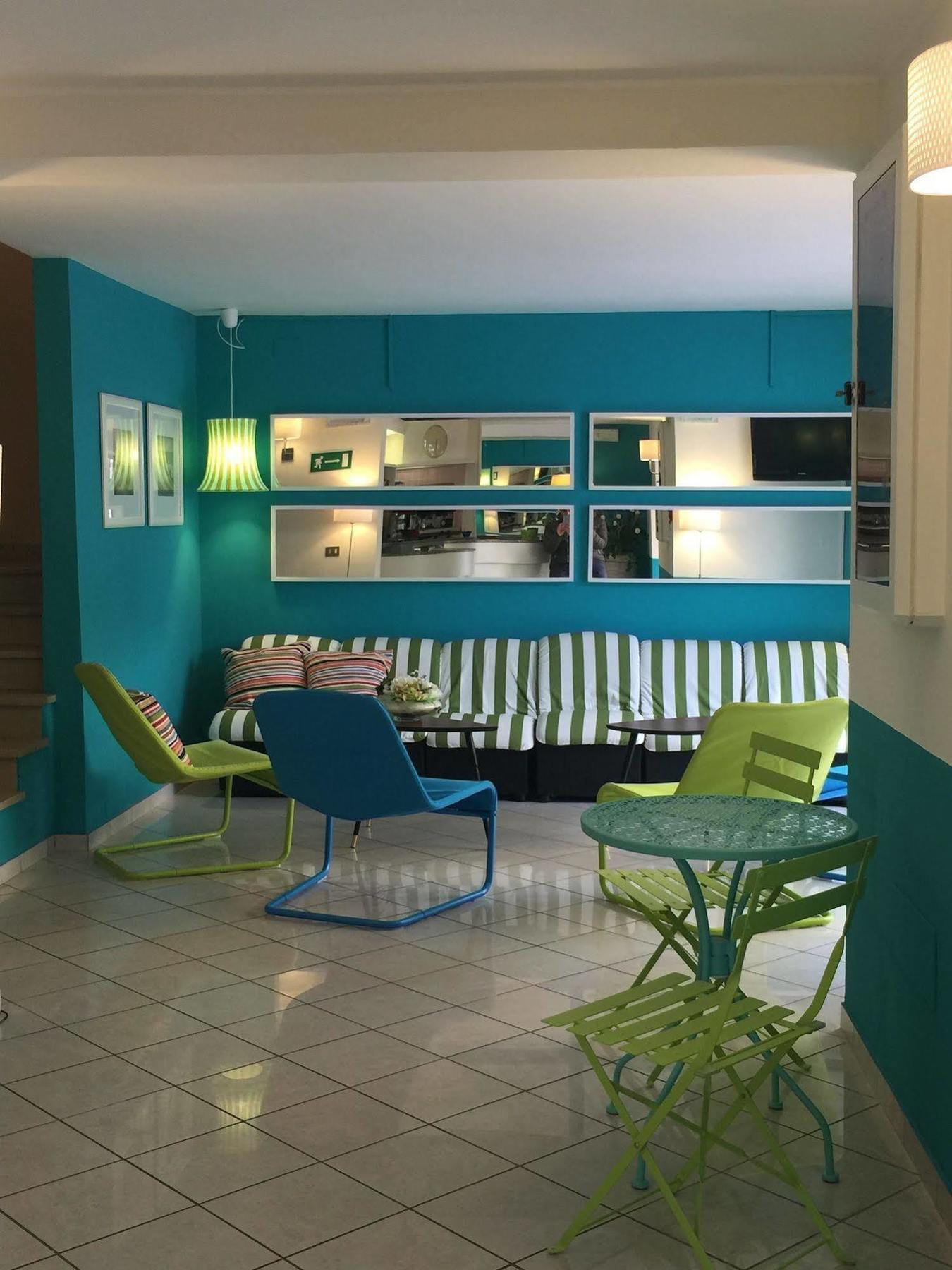 Hotel Gialpina Viserba Di Rimini Esterno foto